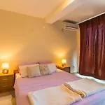 Fresh & Spacious Studio